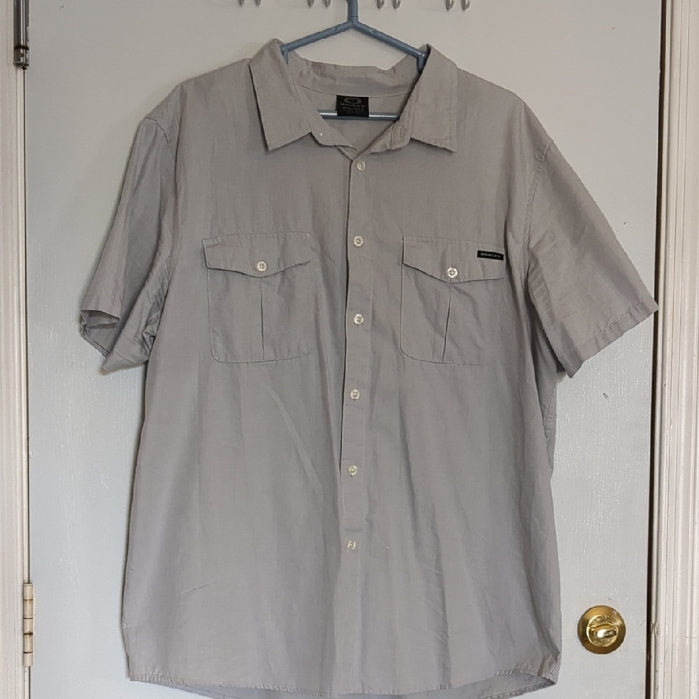 Oakley Light Gray Casual Button Down Shirt 2X